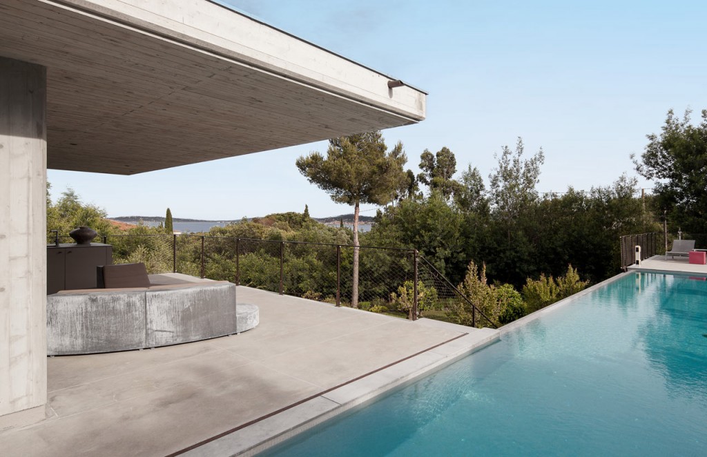 Casa Moderna St.Tropez-3-piscina