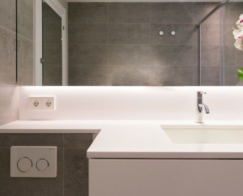 Toilet - Turnkey renovation of Pedralbes apartment in Barcelona